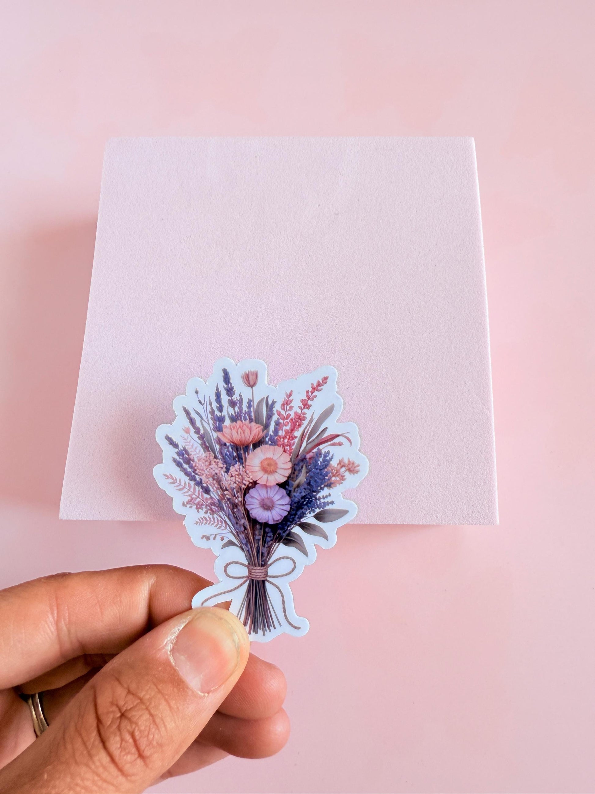 Dried Flower Bouquet Sticker: Boho Floral Matte Vinyl Decal __etsy:7007870947